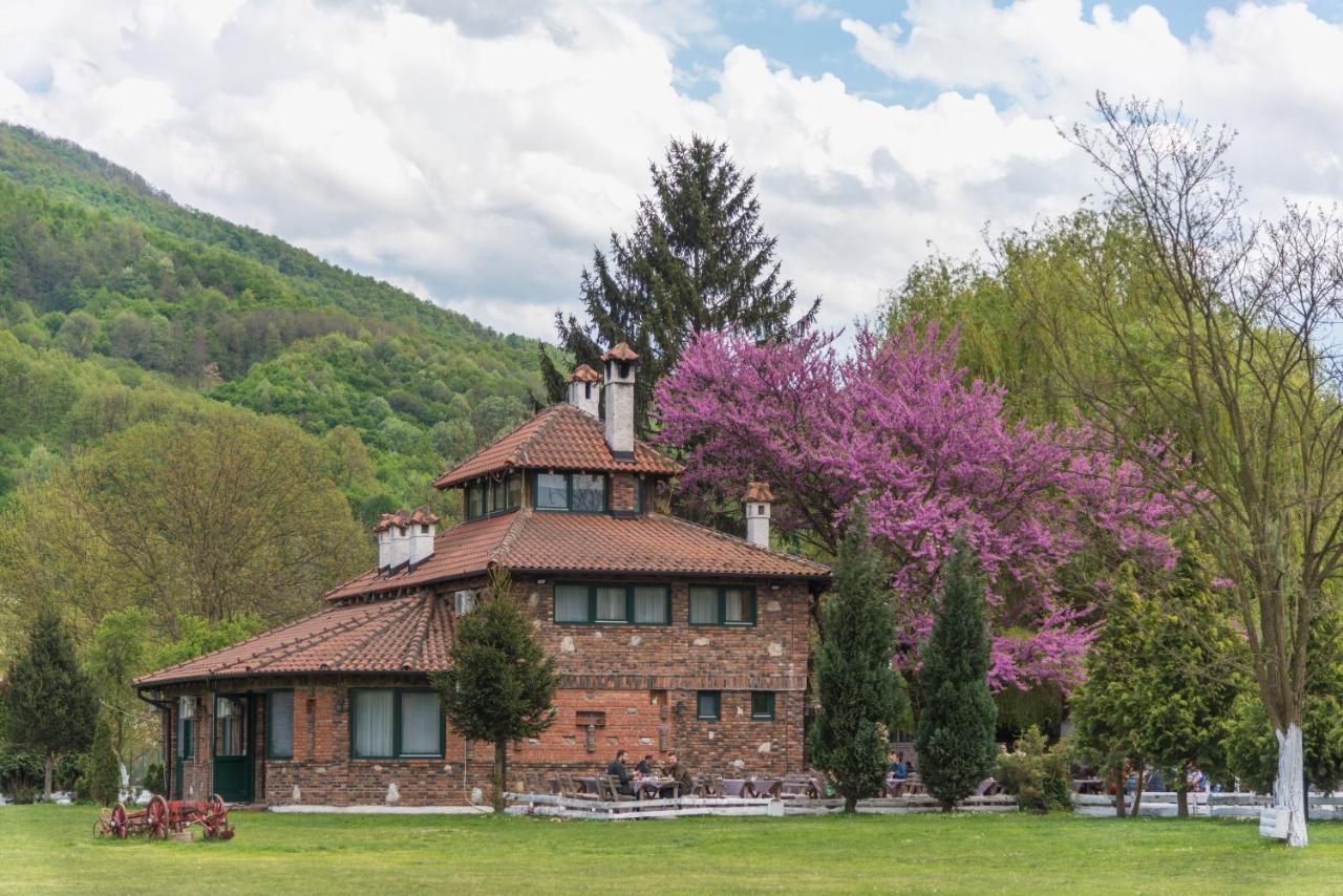 B&B Etno Village Suncana Reka Banja Koviljača Kültér fotó
