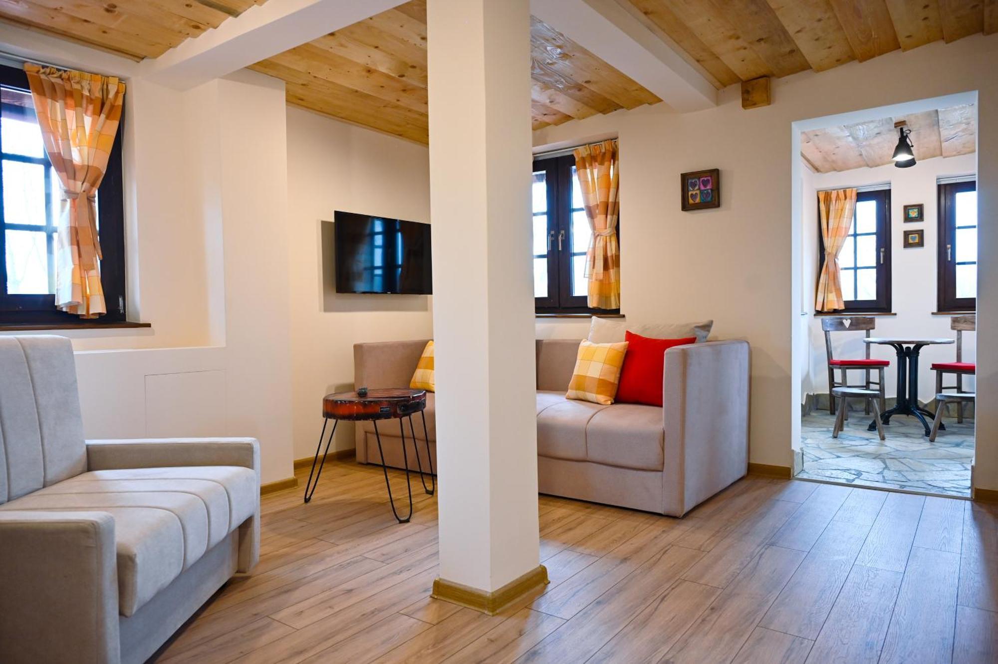 B&B Etno Village Suncana Reka Banja Koviljača Kültér fotó