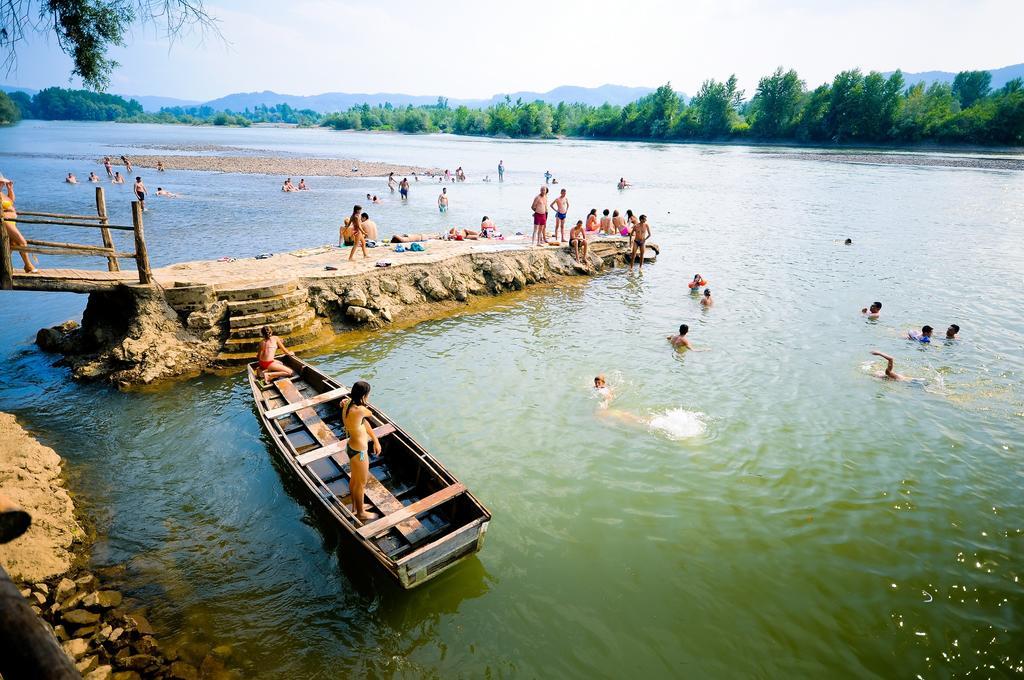 B&B Etno Village Suncana Reka Banja Koviljača Kültér fotó